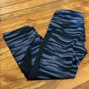 Old Navy go dry active Capri